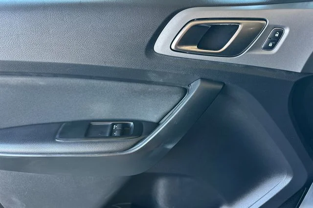 Used 2020 Silver Ford XLT image 10