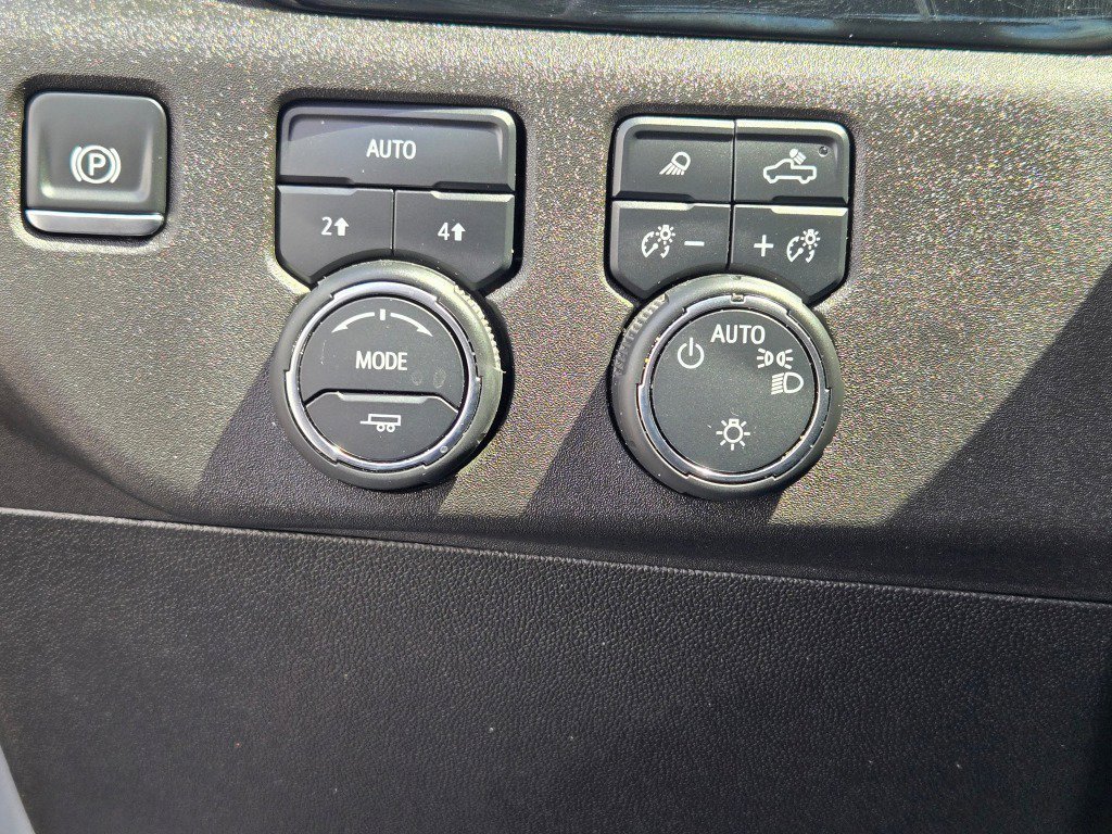 2025 Chevrolet Silverado 1500 LT - Photo 32