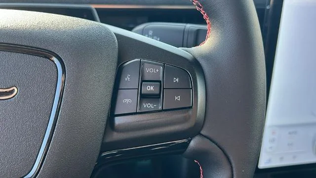New 2026 Glacier Gray Metallic Tri-coat Ford Premium image 43