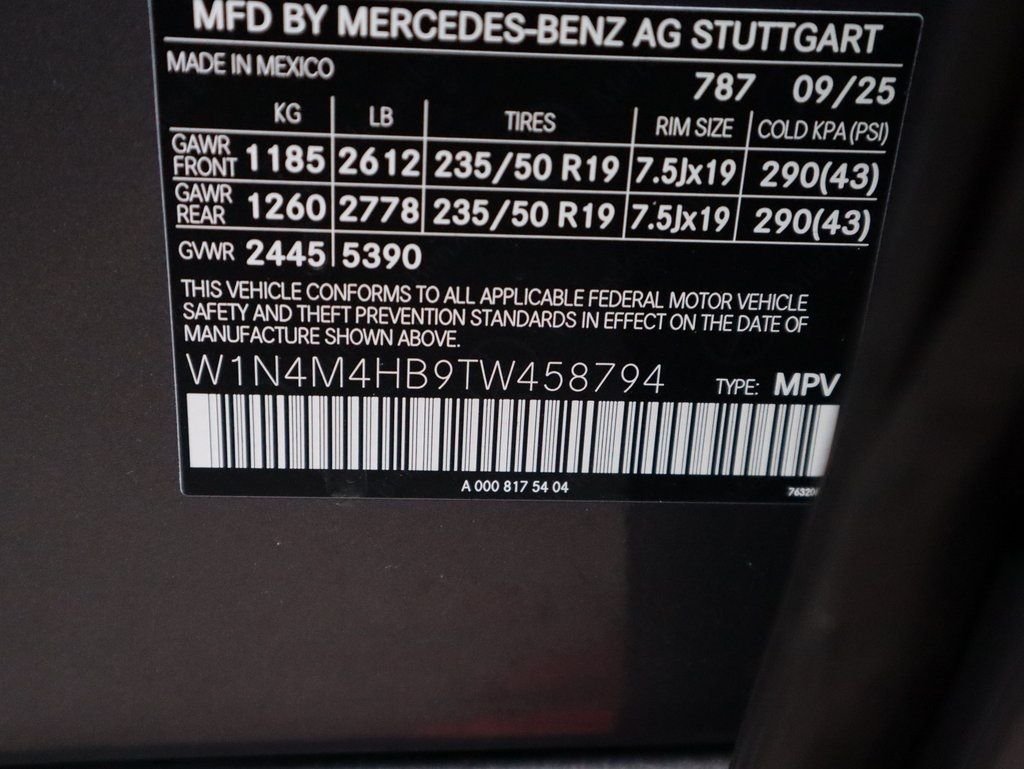 Used 2026 Mountain Gray Metallic Mercedes-Benz GLB 250 image 47