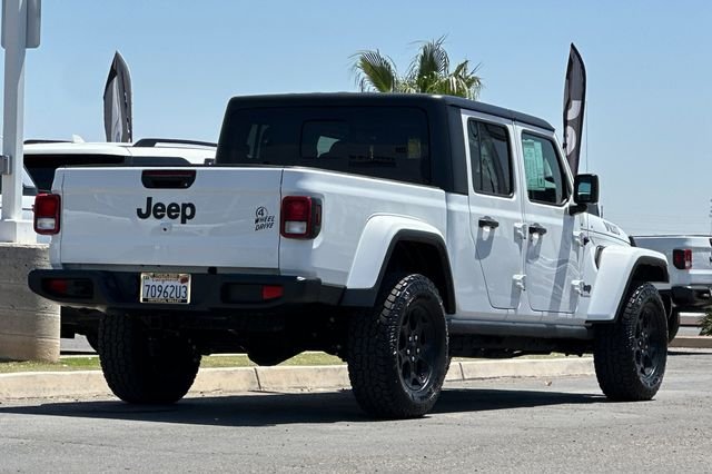 Certified Used 2023 White/off-white Jeep Willys image 3