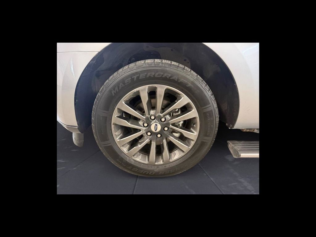 Used 2021 Silver Ford Limited image 10