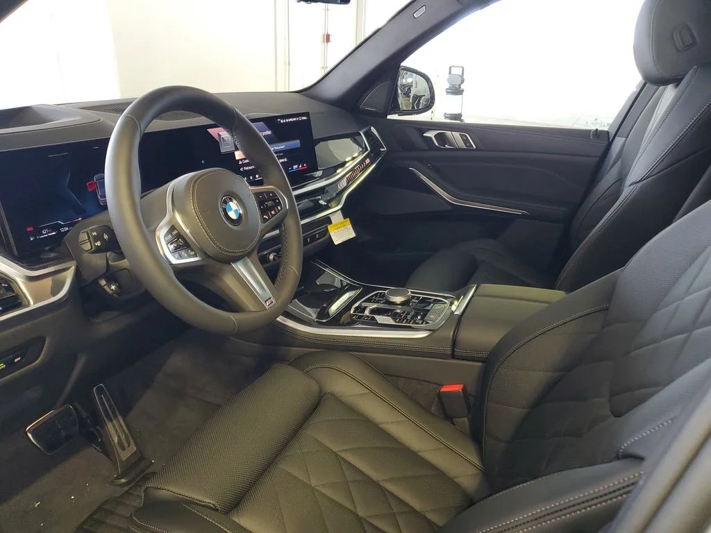 Used 2026 Gray BMW sDrive40i image 15