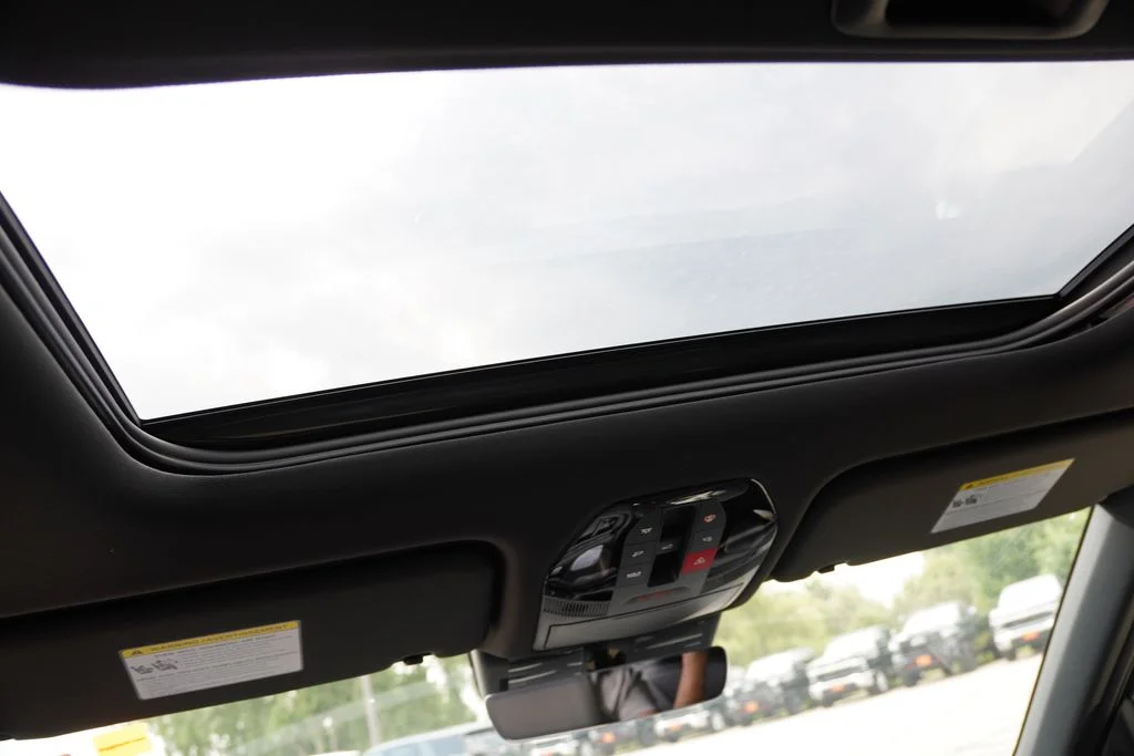 New 2027 Black Jade Green Kia X-Line EX image 13