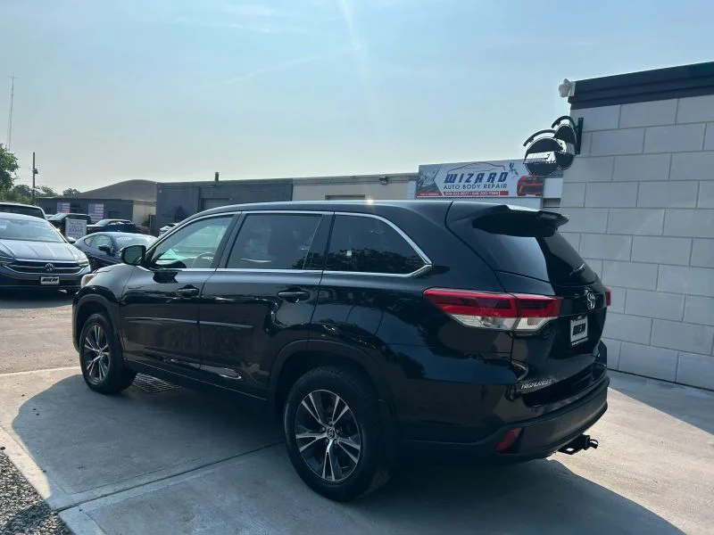 Used 2018 Black Toyota LE Sport Utility 4D image 6