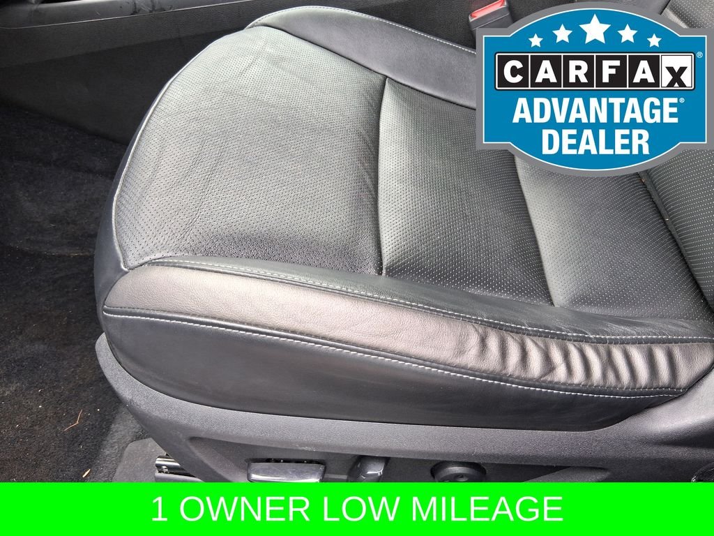 Used 2023 Blue INFINITI LUXE image 26