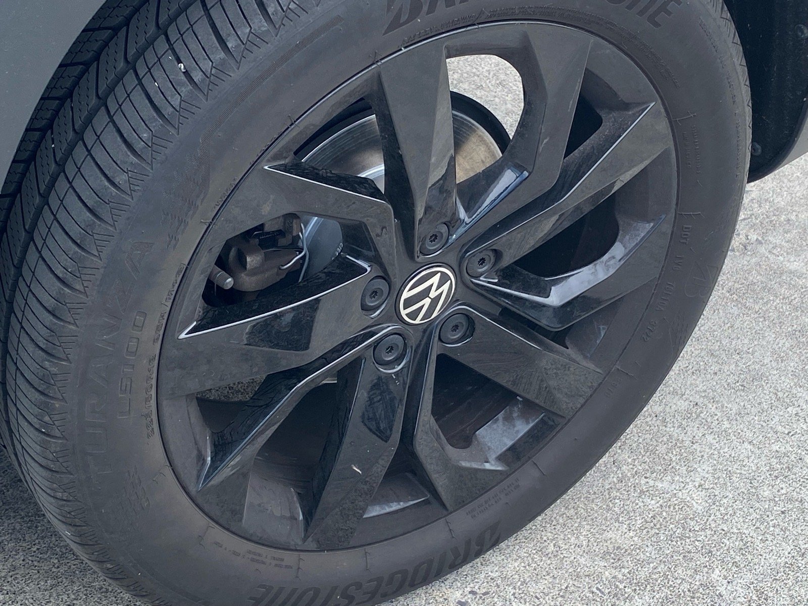 Certified Used 2023 Blue Volkswagen 1.5T SE image 19