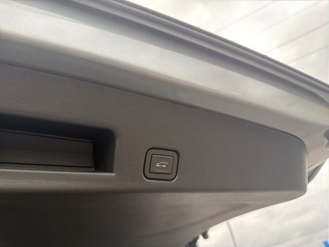 2026 Chevrolet Traverse High Country - Photo 37