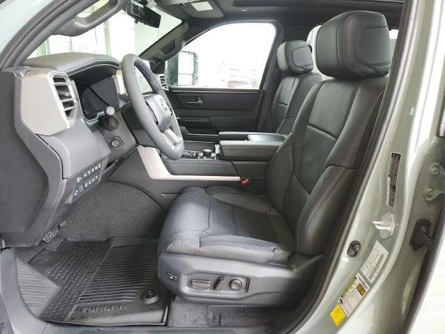 2026 Toyota Tundra Platinum - Photo 18