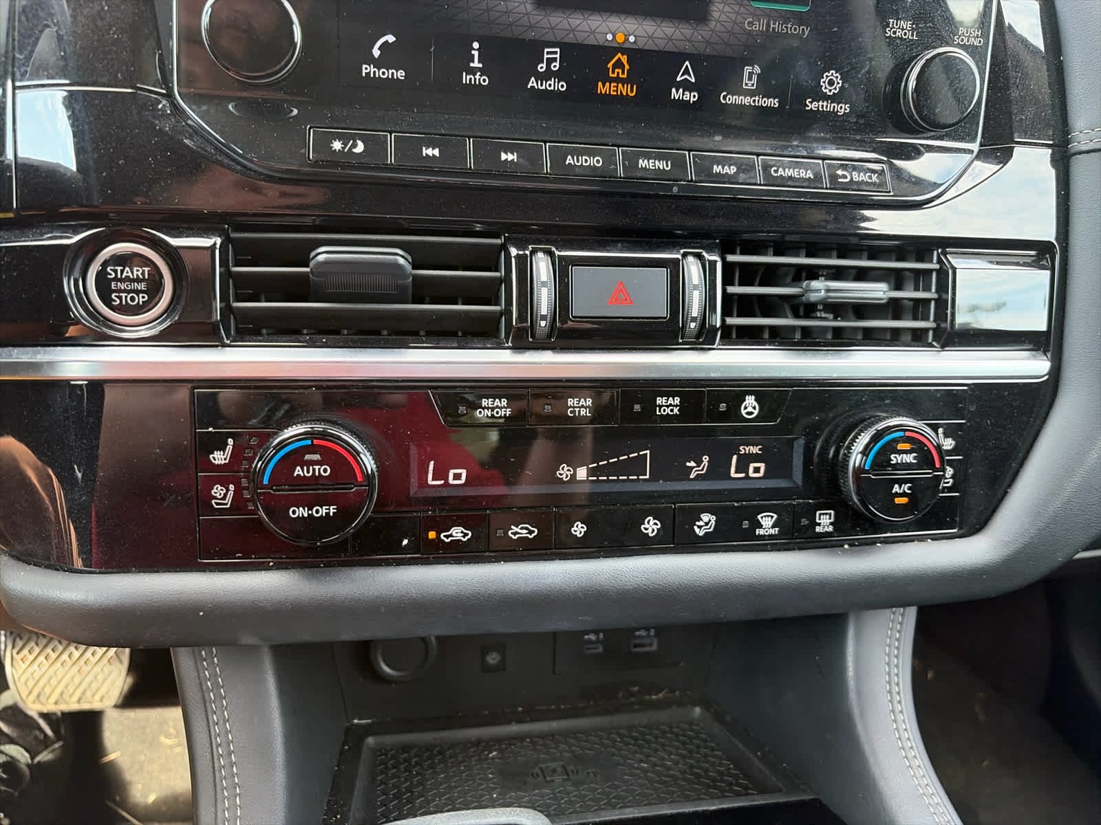 Certified Used 2024 Super Black Nissan Platinum image 30