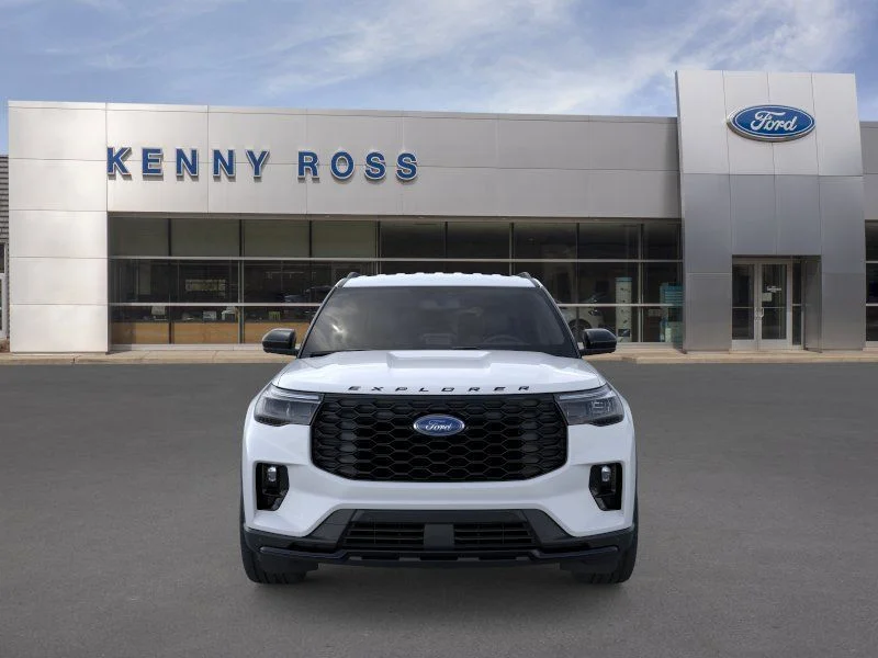 New 2026 Space White Metallic Ford ST-Line image 8