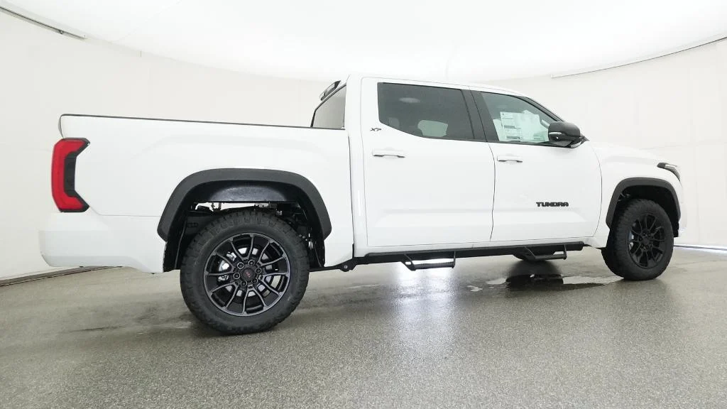 New 2025 Ice Cap Toyota SR5 image 16