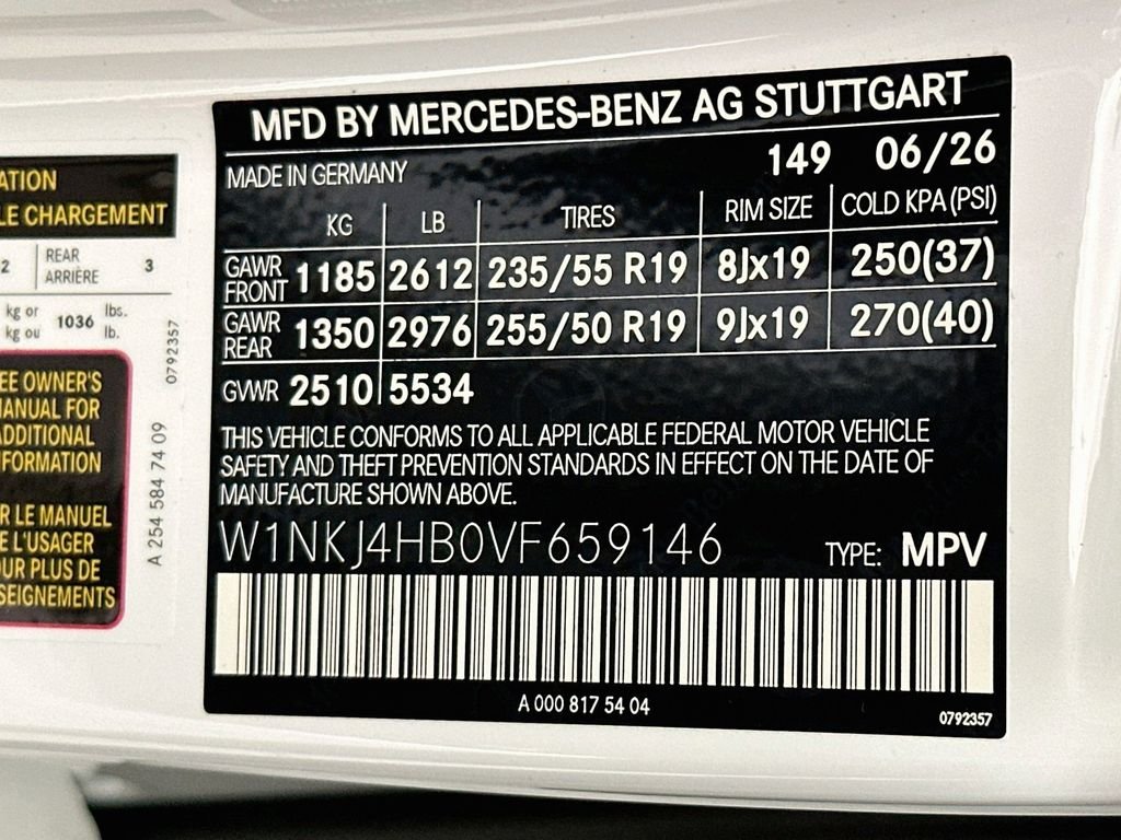 New 2027 Polar White Mercedes-Benz GLC 300 image 33