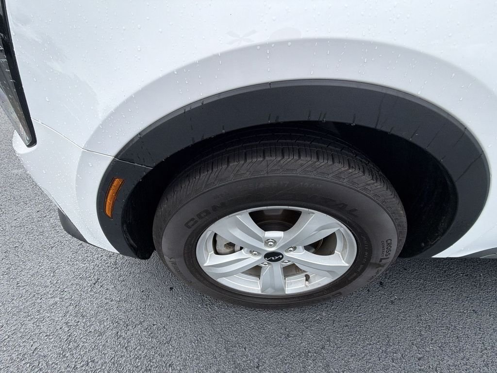 Used 2024 White Kia LX image 16