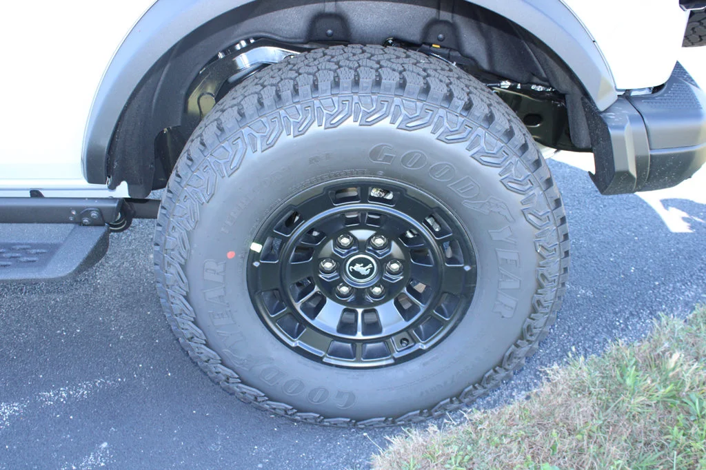 New 2026 Avalanche Gray Ford Badlands® image 9