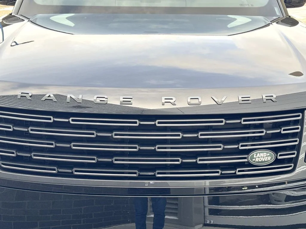 2025 Land Rover Range Rover SE - Photo 11
