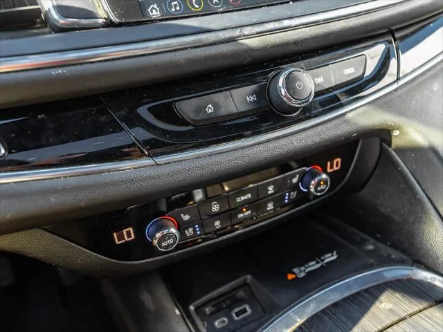 Used 2023 White Frost Tricoat Buick Avenir image 17