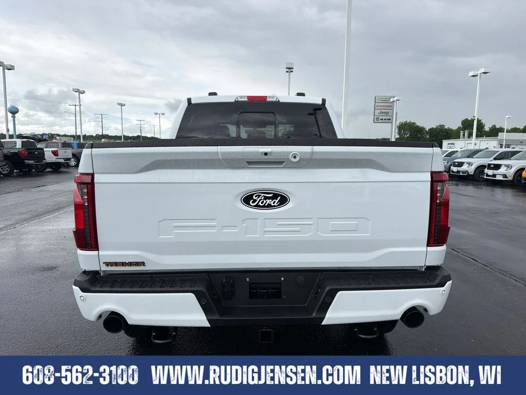 New 2026 Oxford White Ford Tremor® image 4