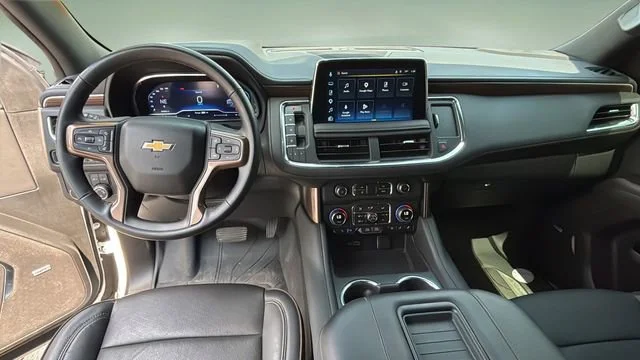 Used 2024 Summit White Chevrolet High Country image 16