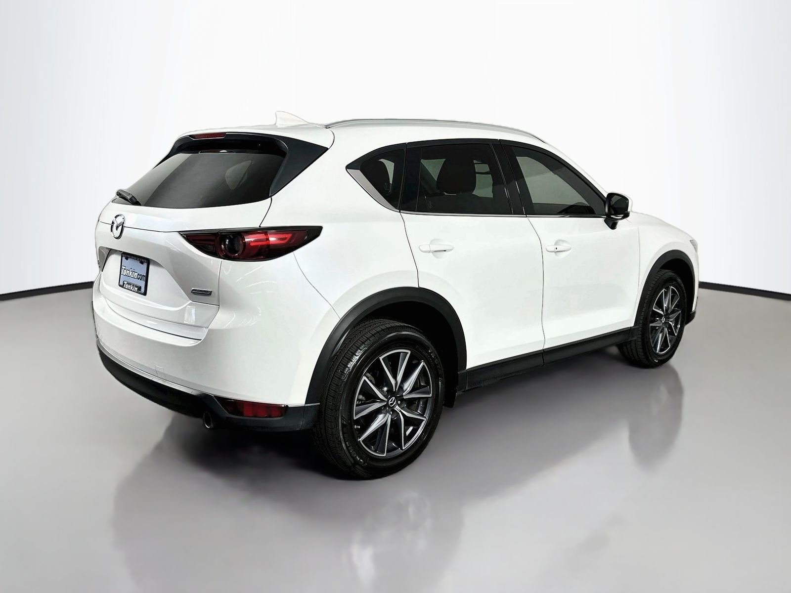 Used 2018 Snowflake White Pearl Mica Mazda Grand Touring One Owner LOW Miles Heated Seats image 7