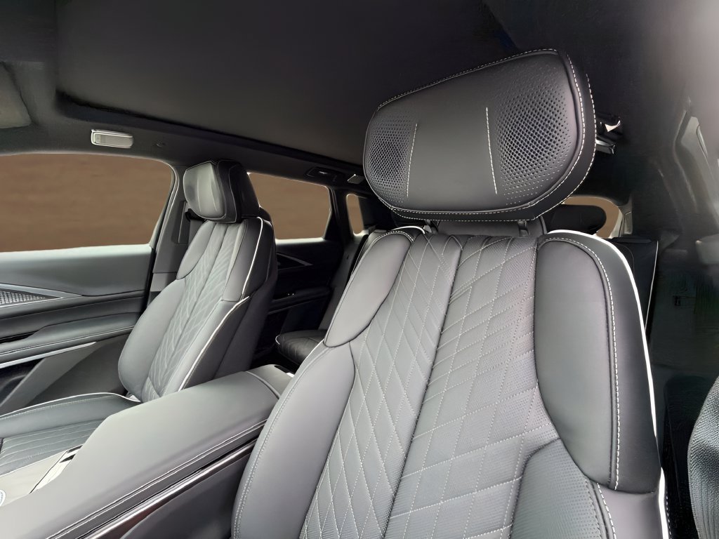 2027 Cadillac LYRIQ Signature Sport - Photo 11