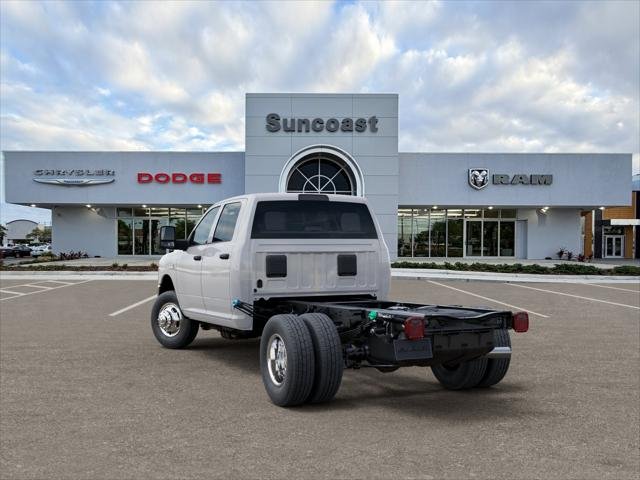New 2026 Bright White Clear-Coat Exterior Paint RAM Tradesman image 29
