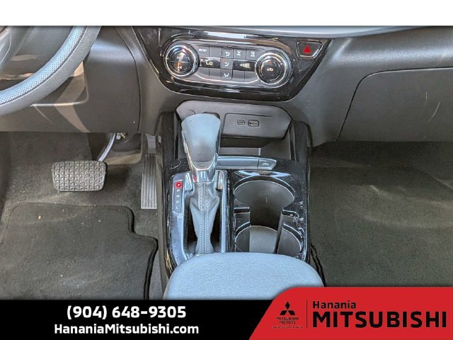 Used 2025 White Chevrolet LT image 18