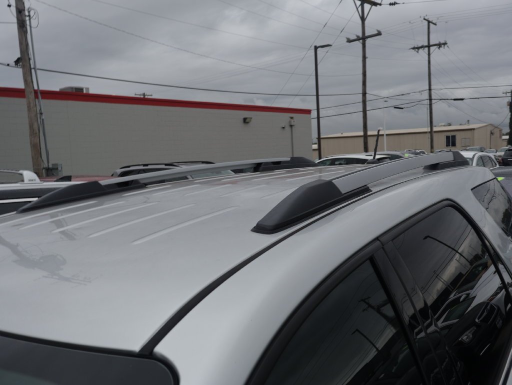 Used 2015 Silver GMC SLT-2 image 17