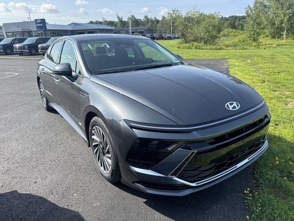 2026 Hyundai Sonata Hybrid