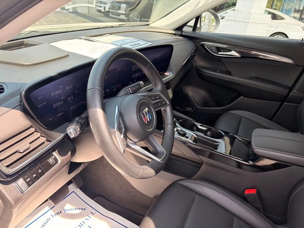 Used 2024 Summit White Buick Preferred image 11