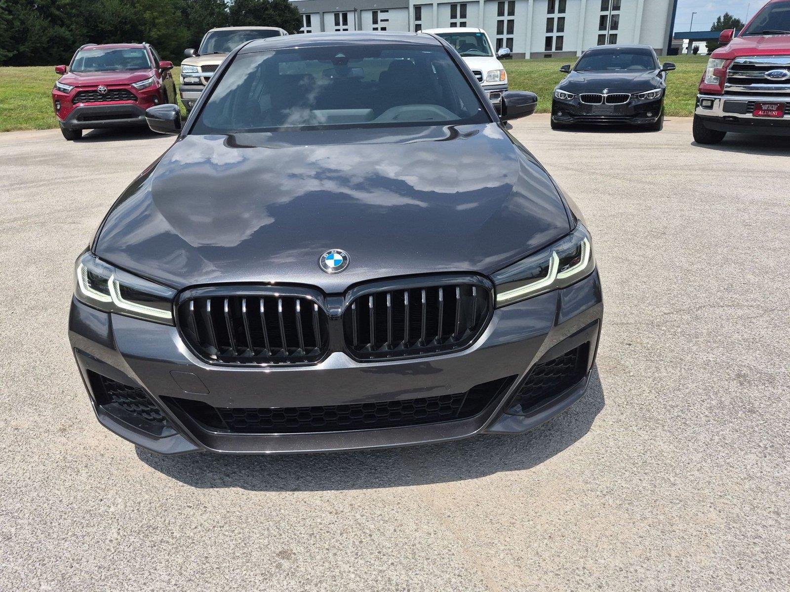 Used 2023 Dark Graphite Metallic BMW 530i xDrive image 8