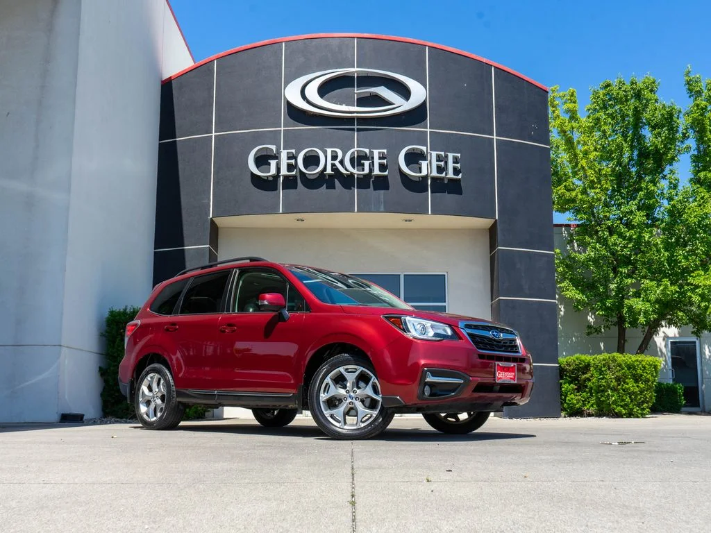 Used 2018 Red Subaru 2.5i Touring image 42