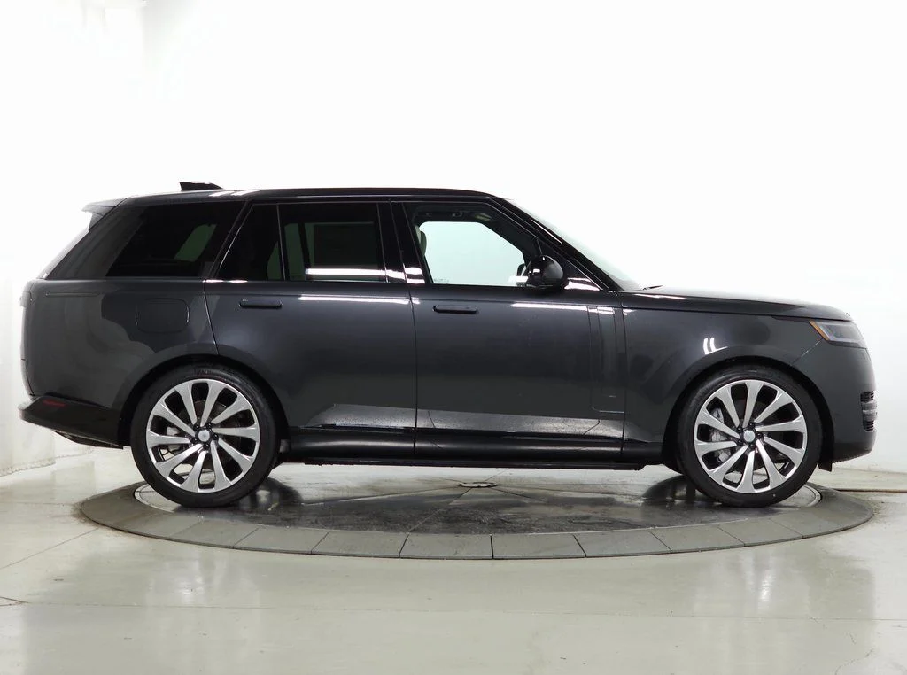 Certified Used 2025 Gray Land Rover SE image 6