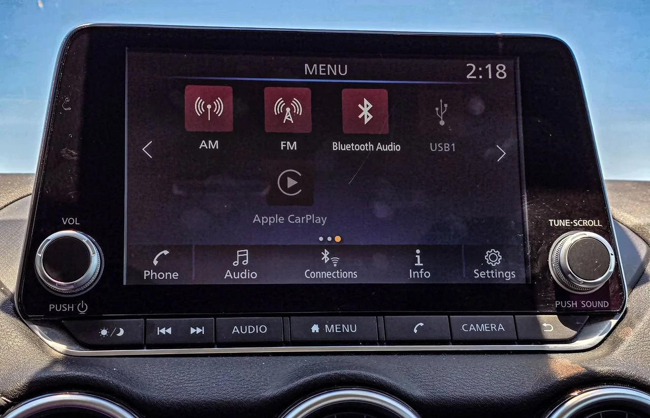 Used 2024  Nissan SV image 16
