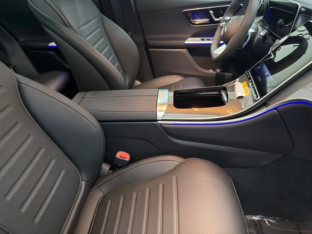 New 2026 Black Mercedes-Benz GLC 300 image 29