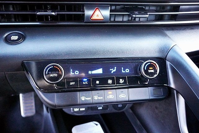 Used 2026 Gray Hyundai SEL Sport image 25