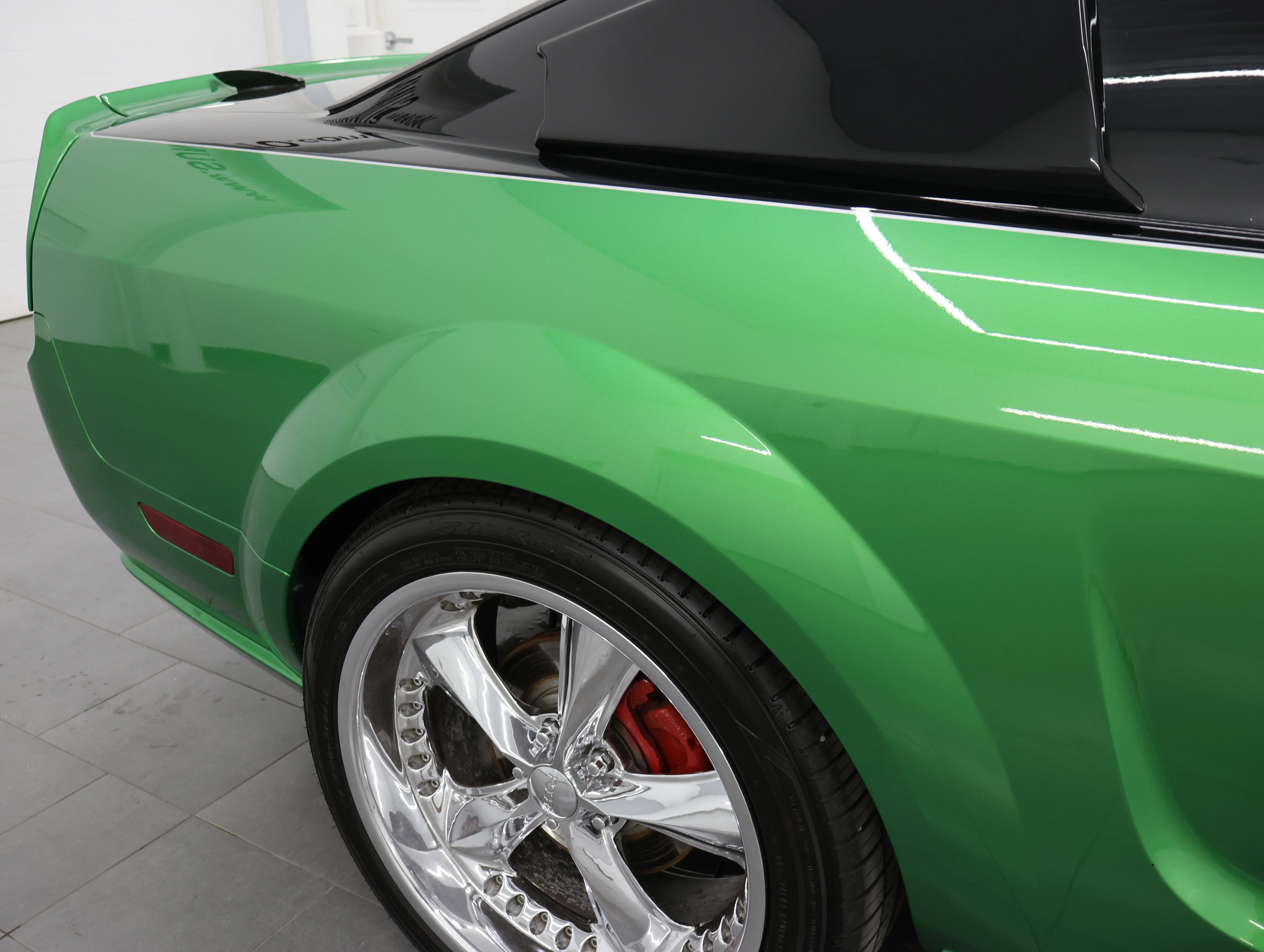 Used 2007 Green Ford GT Premium image 26