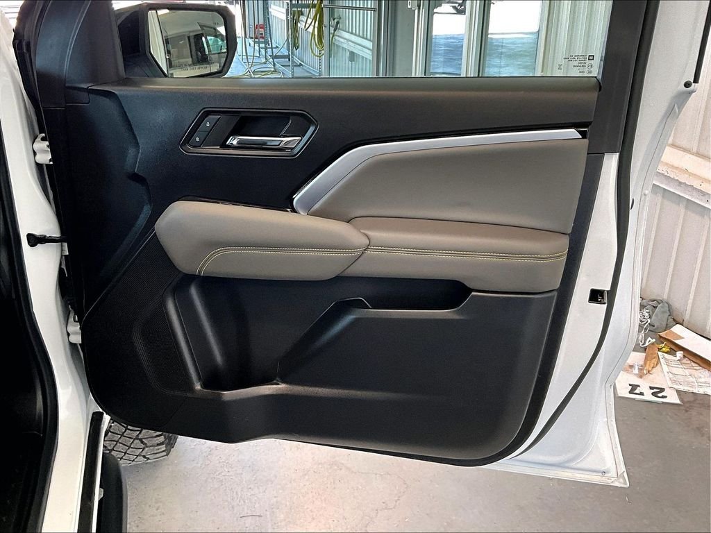 Used 2023 White Chevrolet ZR2 image 12