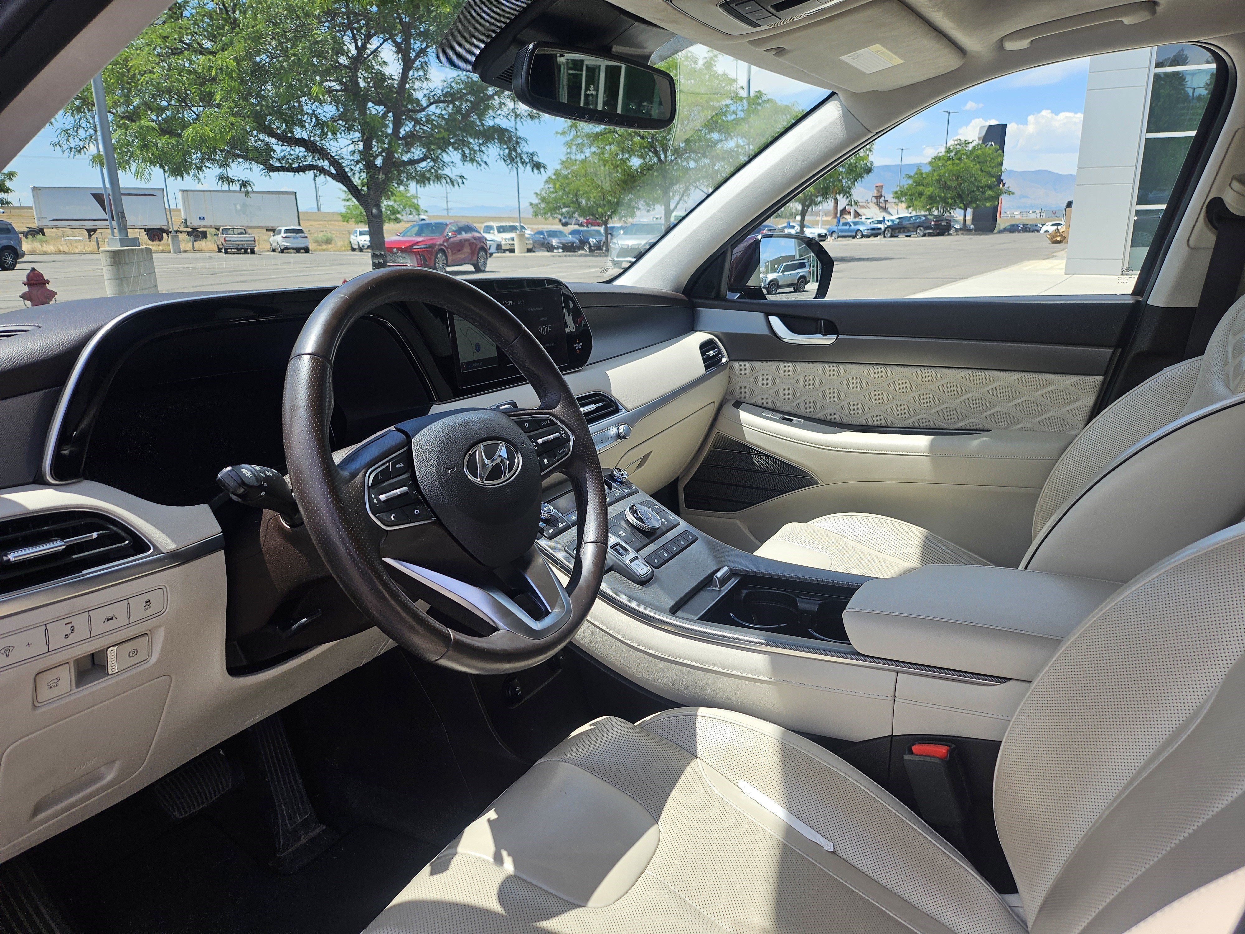 Used 2020 Sierra Burgundy Hyundai Limited image 10