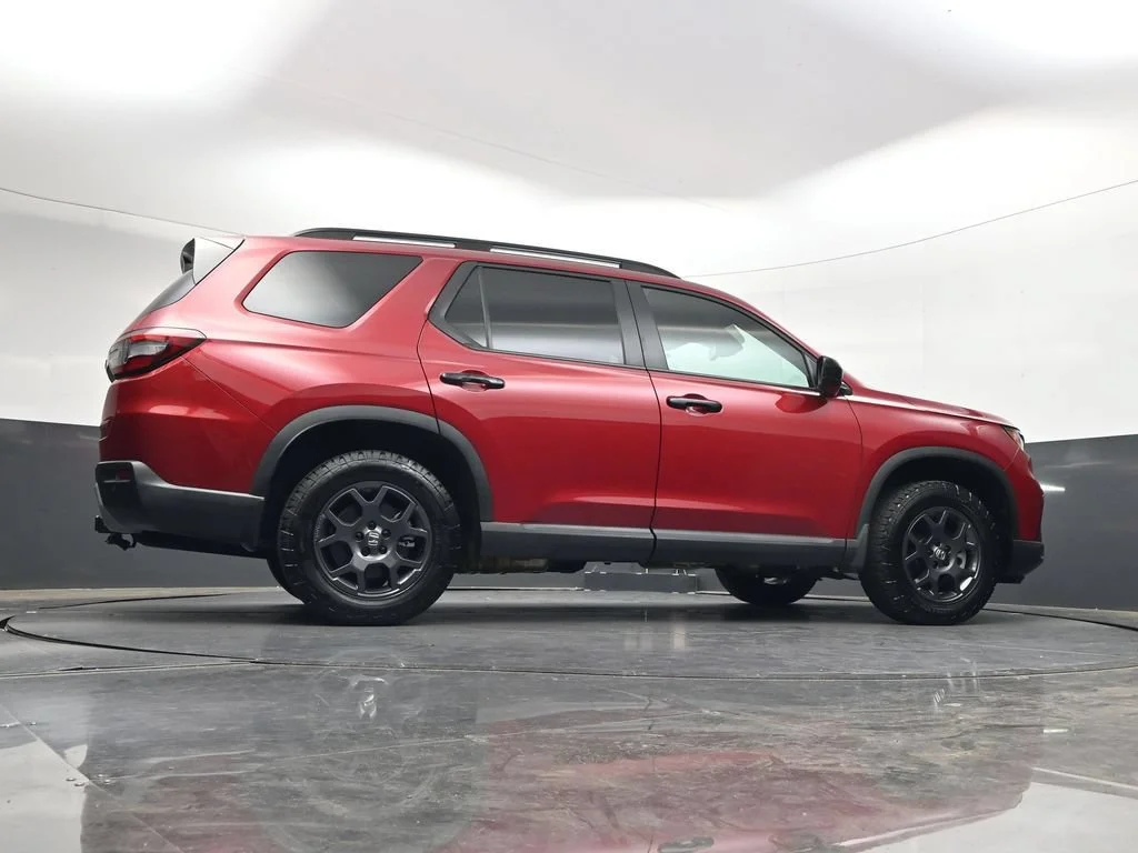 Certified Used 2025 Radiant Red Metallic II Honda TrailSport image 98