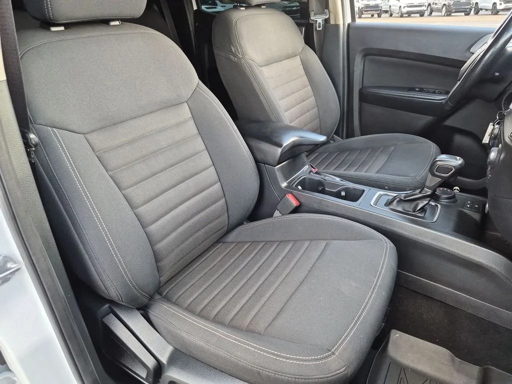 Used 2021 White Ford XLT image 25