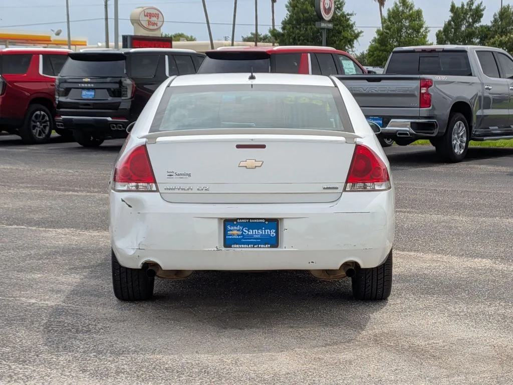 Used 2014 White Chevrolet LTZ image 4