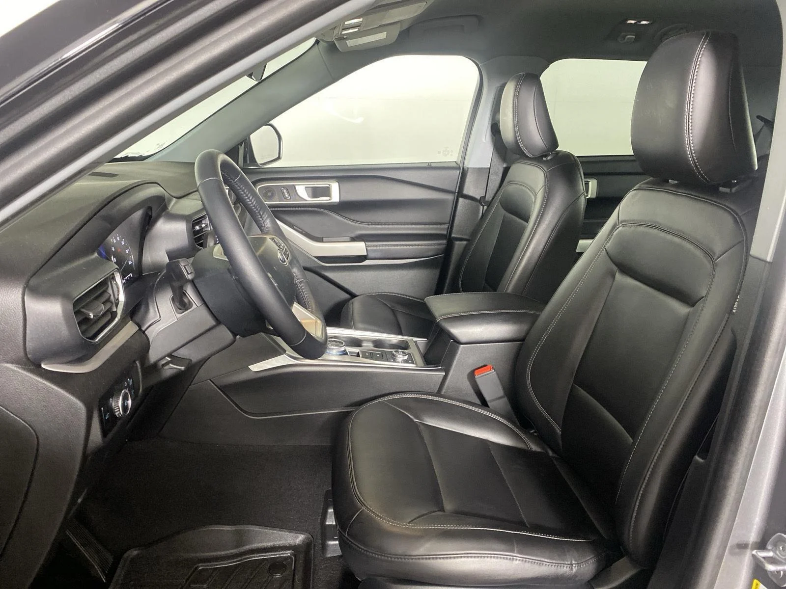 Used 2023 Carbonized Gray Ford XLT image 13