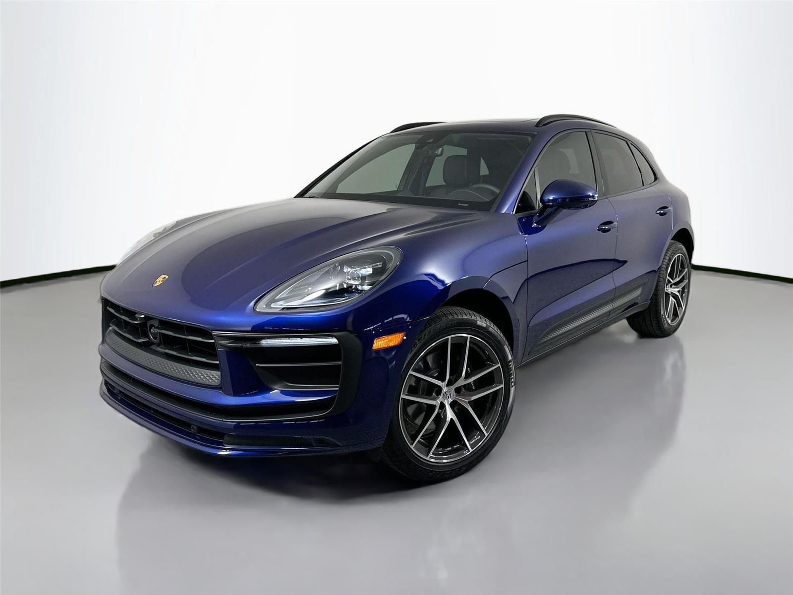 2026 Porsche Macan T's photo
