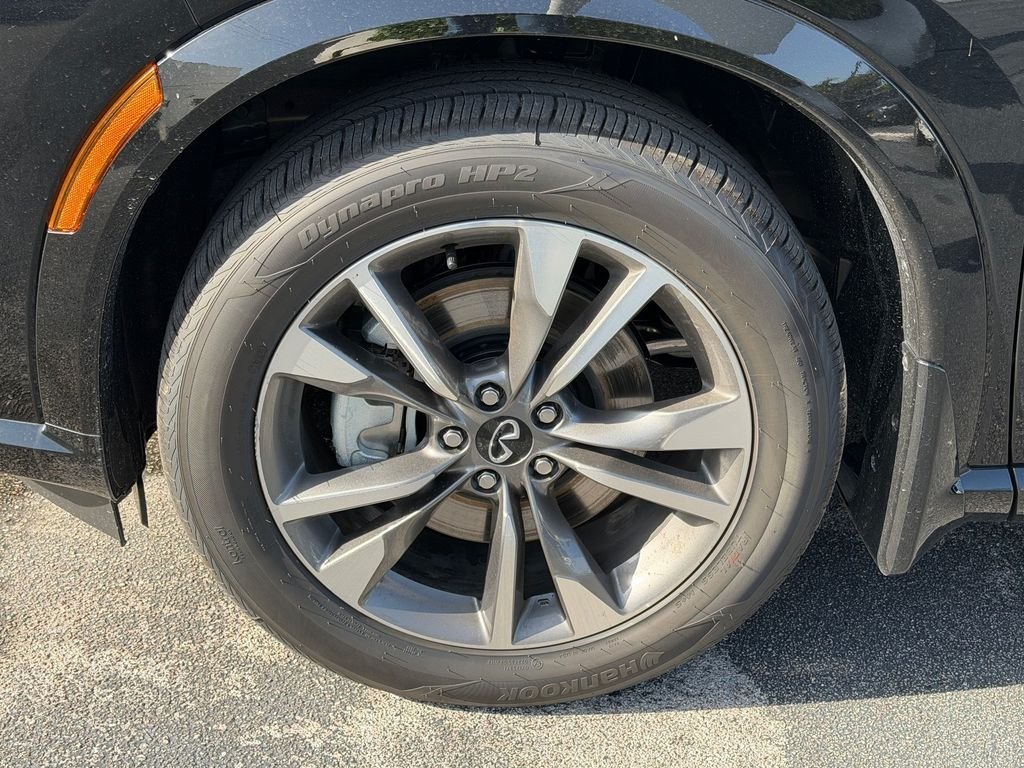 New 2027 BLACK OBSIDIAN INFINITI Luxe AWD image 11
