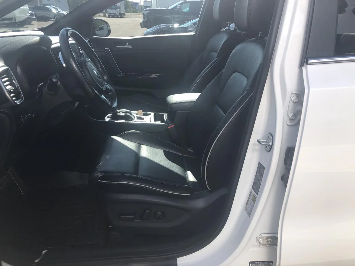 Used 2020 White Kia SX AWD image 12