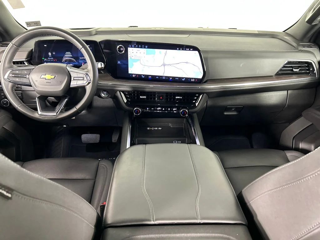 Used 2025 Black Chevrolet LT image 19