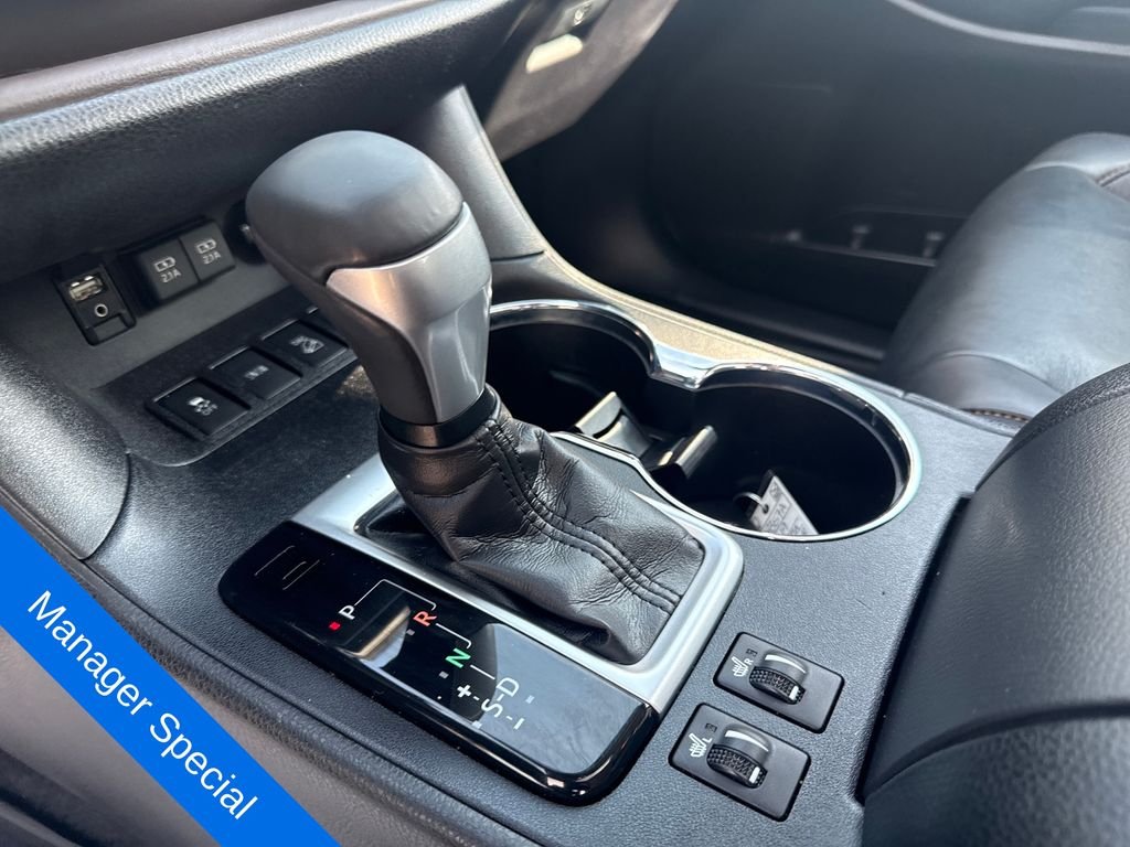 Used 2019 Red Toyota XLE image 25