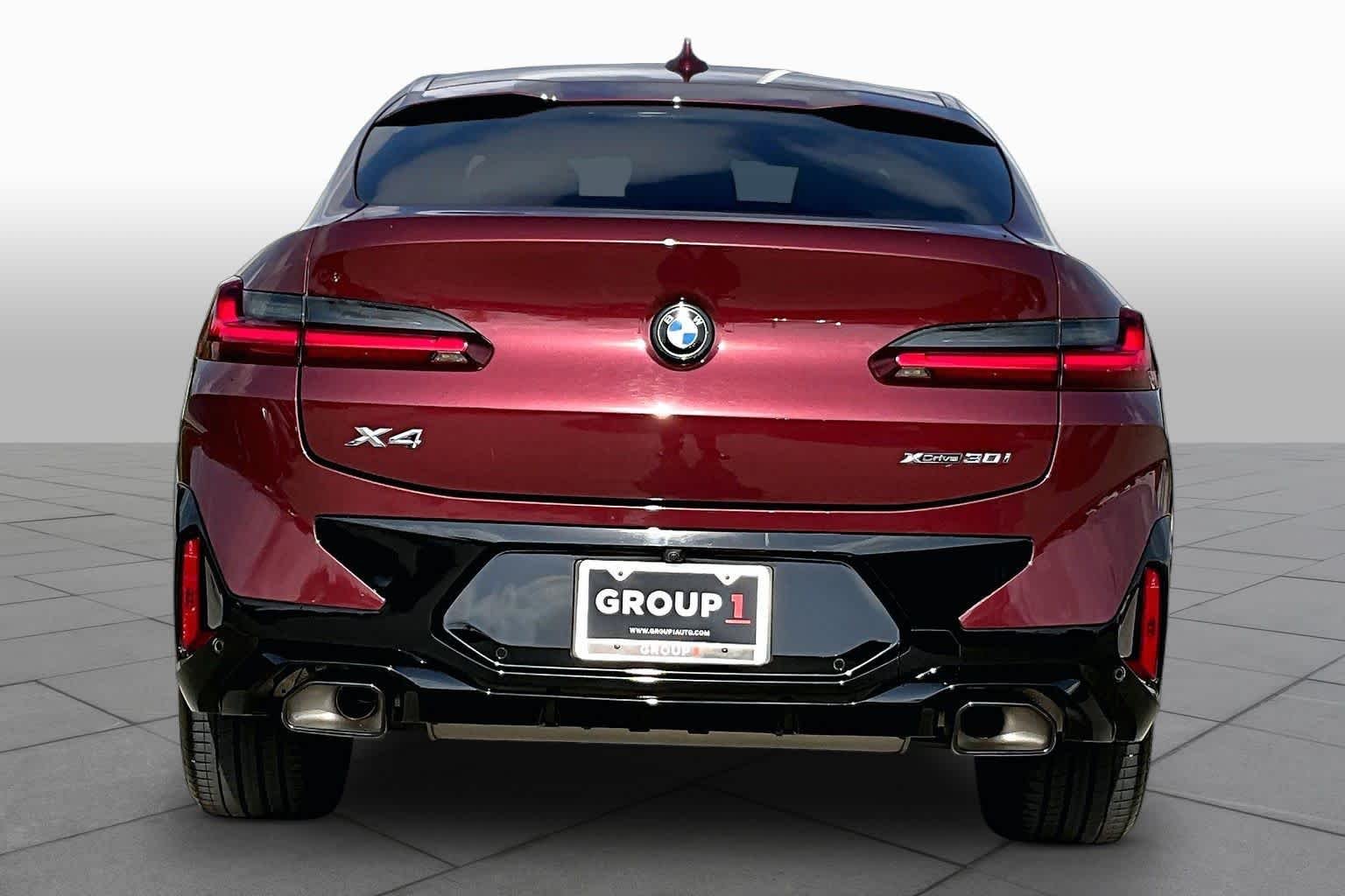 Used 2023 Piemont Red BMW xDrive30i image 4