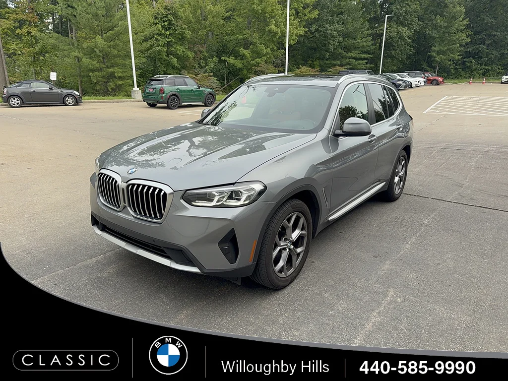 Used 2024 Skyscraper Grey Metallic BMW xDrive30i image 1